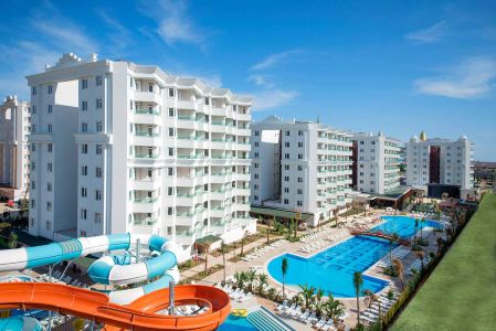 WYNDHAM GARDEN LARA (ex.LARA FAMILY CLUB)